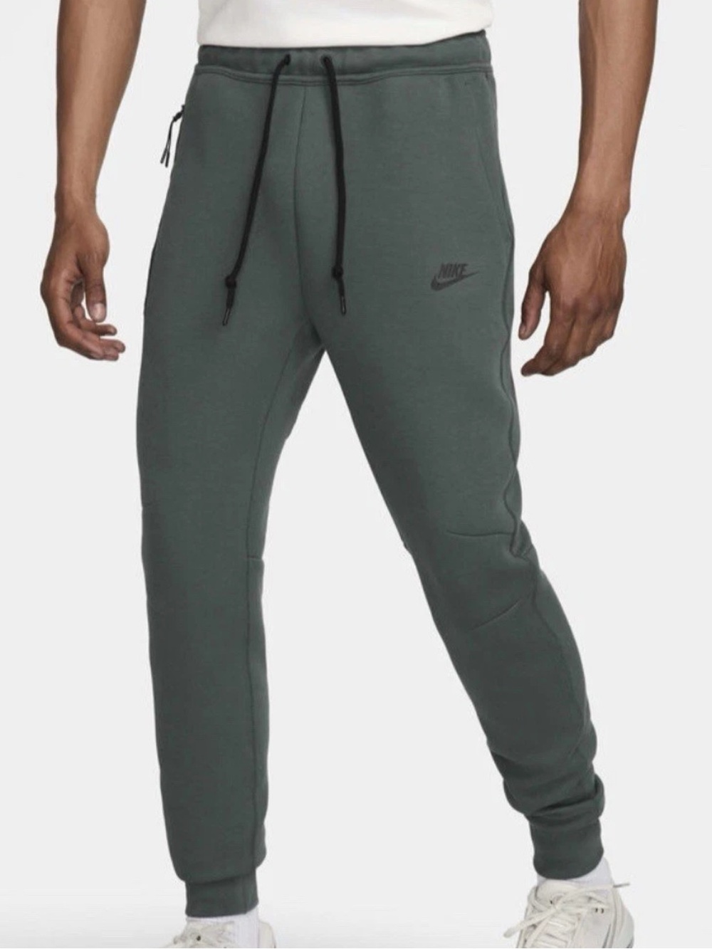 Nike Sportswear Tech Fleece Slim Fit Joggers